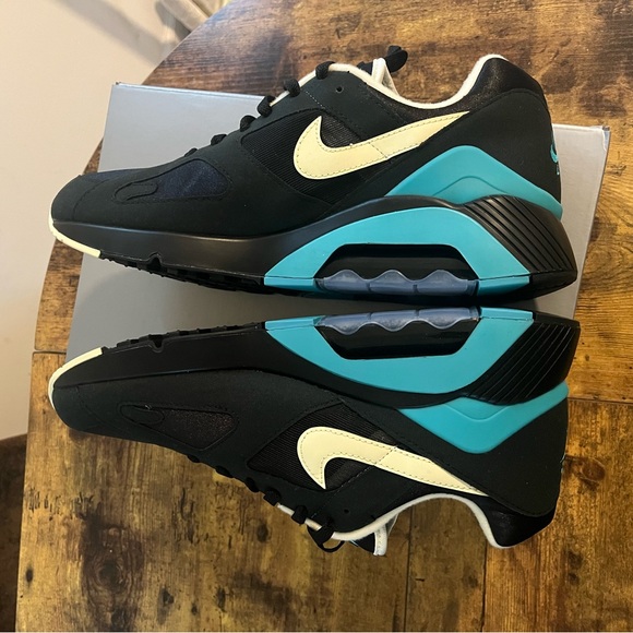 Nike Air Max 180 Black Teal Sneakers - Picture 4 of 5